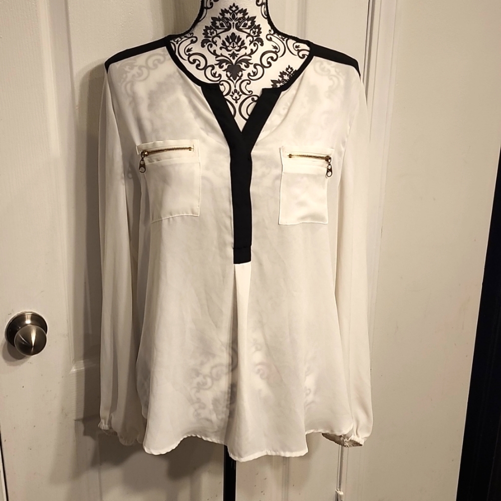 EUC!!! My Michelle Drop Tail Longsleeve Blouse